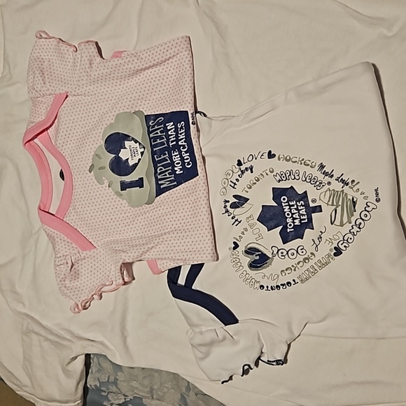 Toronto Maple Leafs 12M Diaper shirts - Picture 1 of 3